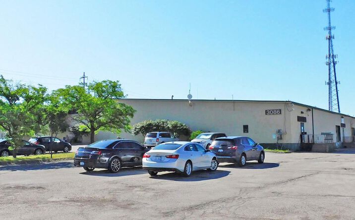 Pictures of Industrial property located at 3086 E Court St, Flint, MI 48506 for lease - image #1