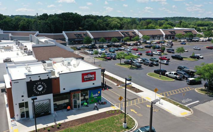 Pictures of Retail, Restaurant property located at 17105-17165 Bluemound Rd, Brookfield, WI 53005 for lease - image #1