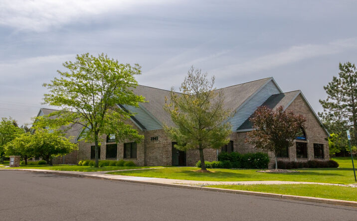 Pictures of Office property located at 3945 Okemos Rd, Okemos, MI 48864 for lease - image #1