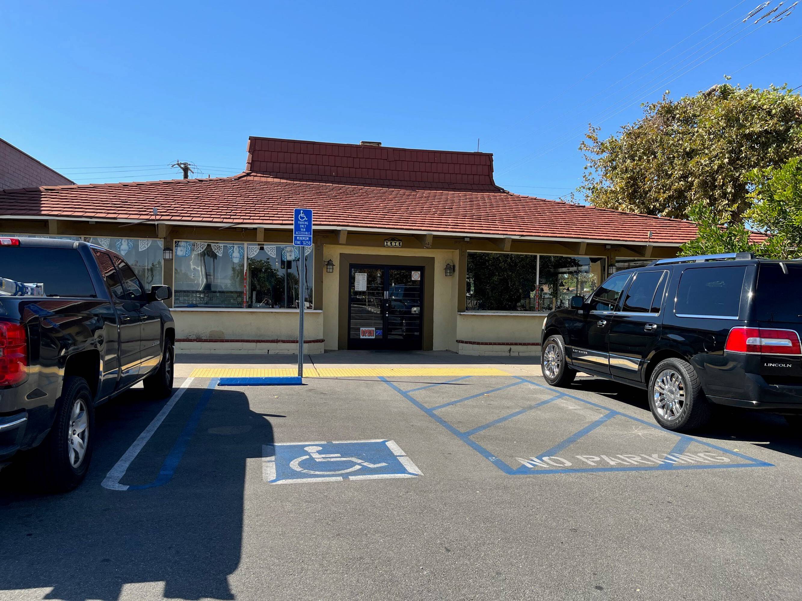 1350 - 1400 Edinger Ave, Santa Ana, Ca 92704 