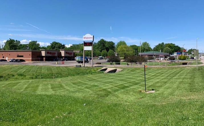 Pictures of Retail property located at 120 E Karsch Blvd, Farmington, MO 63640 for lease - image #1