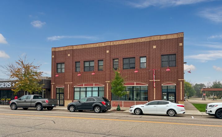 Pictures of Office property located at 20731 Holyoke Ave, 1rst  Floor, Lakeville, MN 55044 for lease - image #1