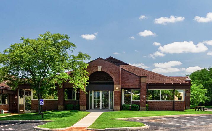 Pictures of Office property located at 4830 Knightsbridge Blvd, Columbus, OH 43214 for lease - image #1