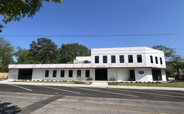 Pictures of Office, Retail, Restaurant property located at 169 Oxmoor Rd, Birmingham, AL 35209 for lease - image #1