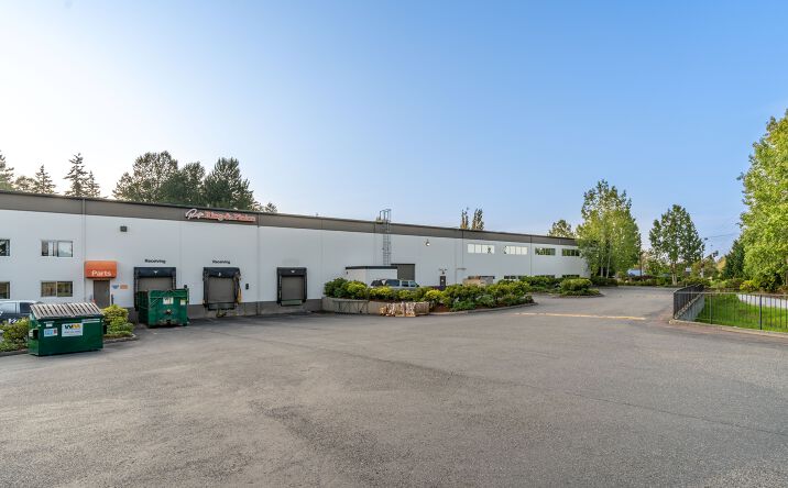 Pictures of Industrial property located at 10411 Airport Rd, Everett, WA 98204 for lease - image #1