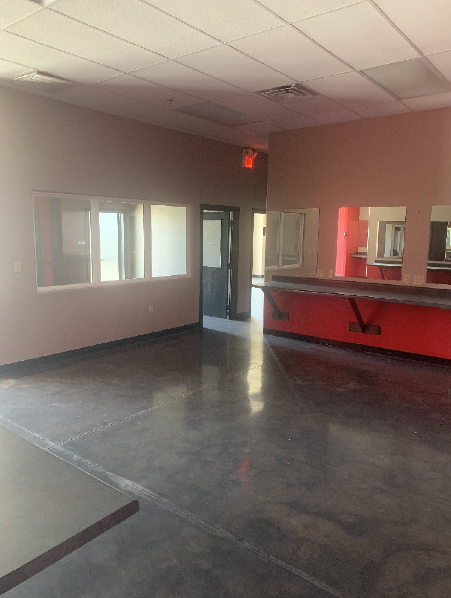 2100 S Dumas Ave, Dumas, TX 79029 Retail Space for Lease