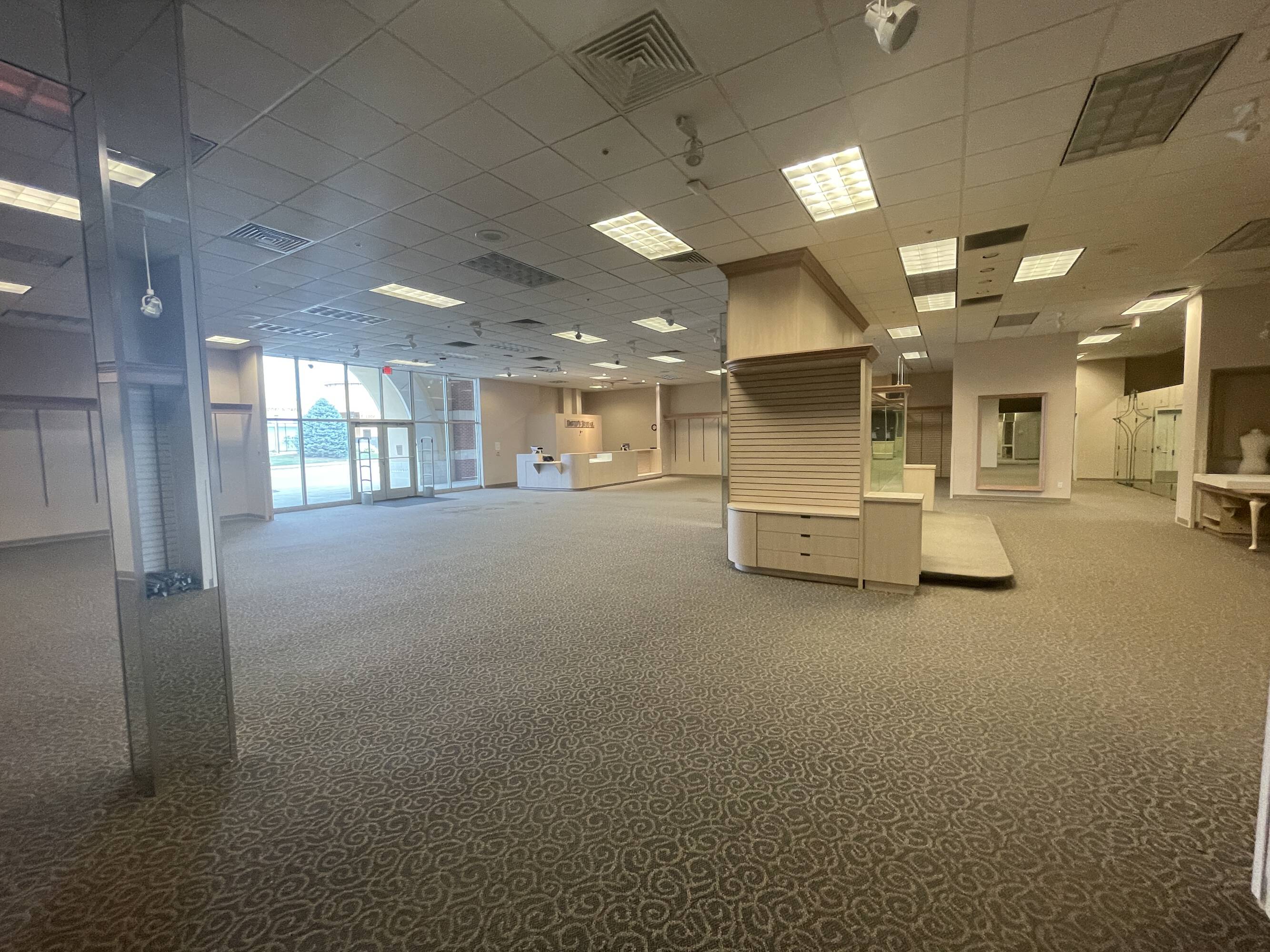5001 Sergeant Rd, Sioux City, IA 51106 | Crexi.com