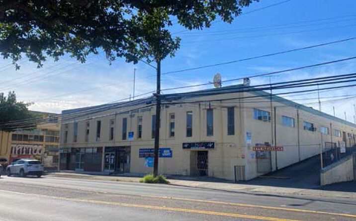 Pictures of Retail, Office, Industrial property located at 1001/1007/1015 Dillingham Blvd, Honolulu, HI 96817 for lease - image #1