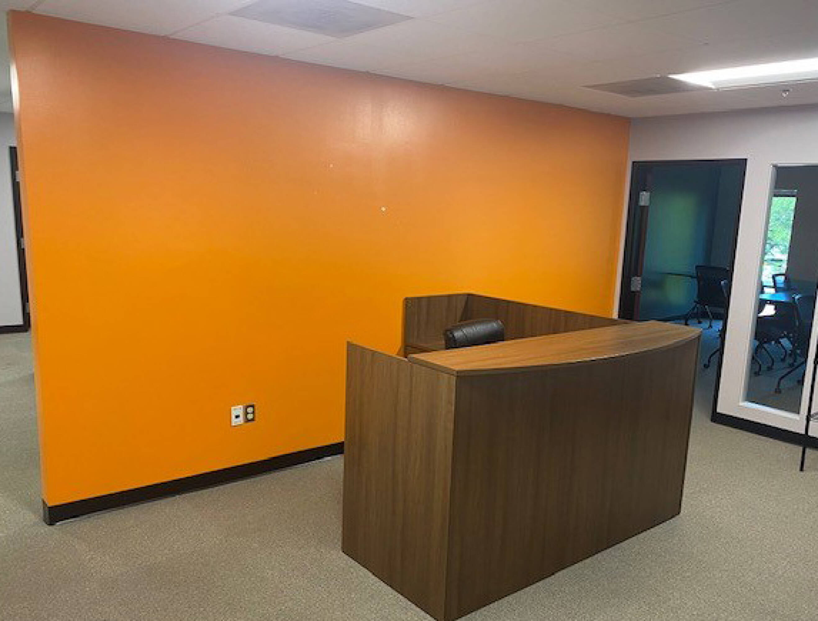 6405 Metcalf Ave, Mission, KS 66202