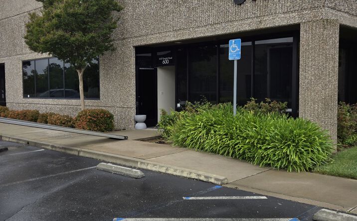 Pictures of Office property located at 3137 Dwight Rd, Elk Grove, CA 95758 for sales - image #1