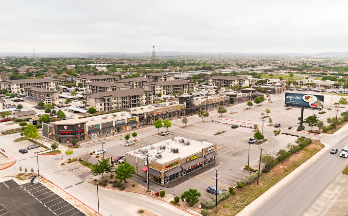 Pictures of Retail property located at 7915 W Loop 1604 N Acc Rd, San Antonio, TX 78250 for lease - image #1