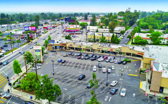 Pictures of Retail property located at 20040-20060 Ventura Blvd, Los Angeles, CA 91364 for lease - image #1