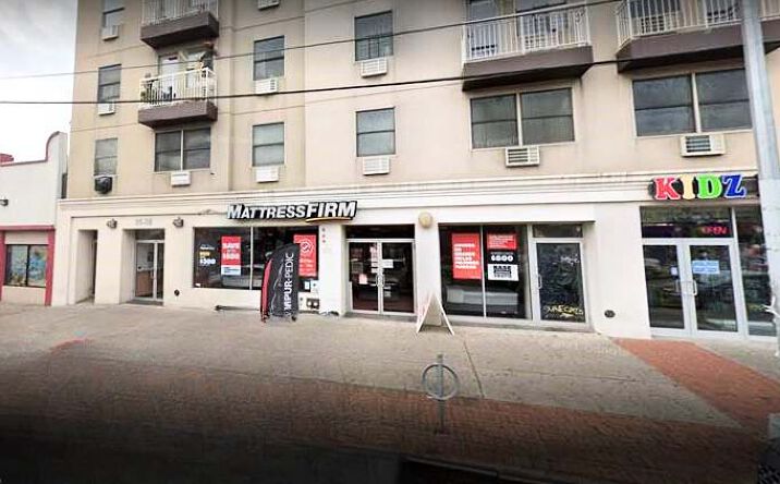 Pictures of Retail, Office, Restaurant property located at 35-38 Junction Blvd, Jackson Heights, NY 11368 for lease - image #1