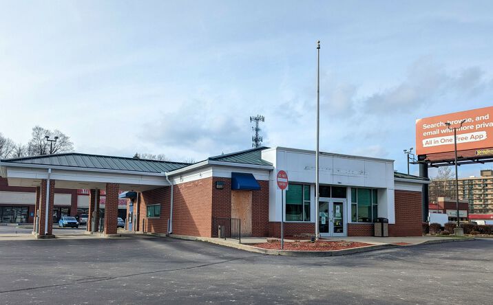 Pictures of Retail, Office property located at 7910 Michigan Rd, Indianapolis, IN 46268 for lease - image #1