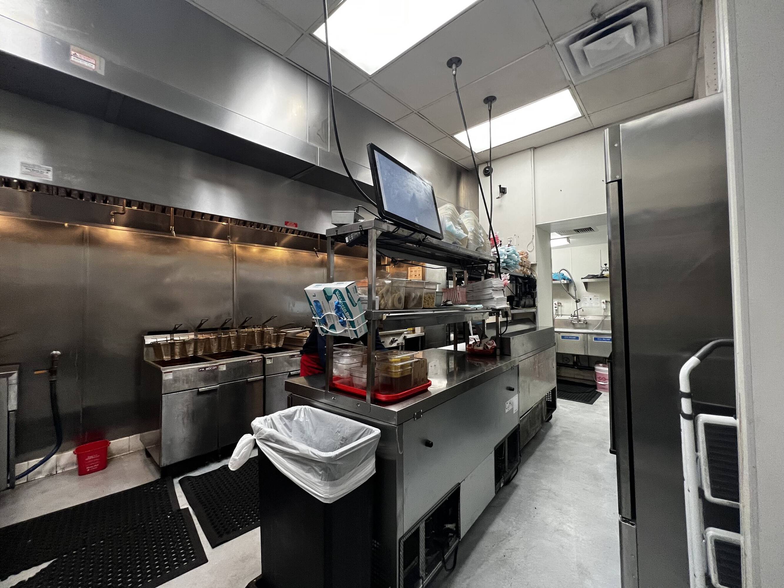 123 Broadway, Santa Monica, CA 90401 Restaurant Space for Lease 2nd