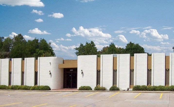 Pictures of Office property located at 5001 Brentwood Stair Rd, Fort Worth, TX 76112 for lease - image #1