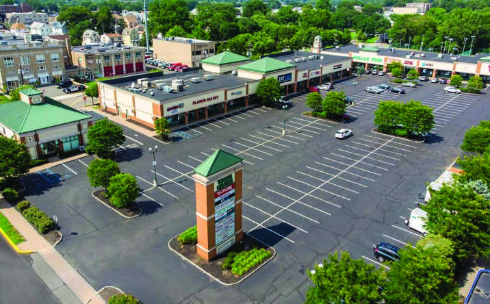 Pictures of Retail property located at 401-441 Valley Brook Ave, Lyndhurst, NJ 07071 for lease - image #1
