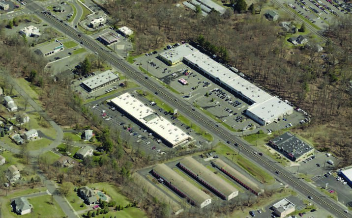 Pictures of Retail property located at 293-305 U.S. 22, Green Brook Township, NJ 08812 for lease - image #1