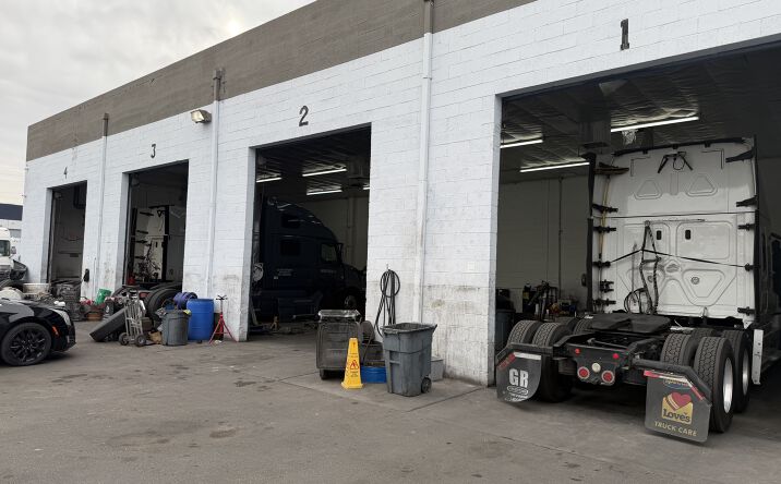 Pictures of Industrial property located at 4045 W Quail Ave, Las Vegas, NV 89118 for lease - image #1
