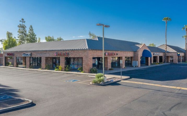 Pictures of Retail property located at 1235 S Gilbert Rd, Mesa, AZ 85203 for lease - image #1