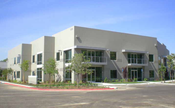 Pictures of Retail, Industrial property located at 4590 - 4596  Ish Dr, Simi Valley, CA 93063 for lease - image #1