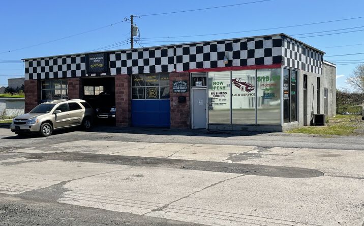 Pictures of Retail, Office, Restaurant property located at 3233 Lakeshore Road, Blasdell, NY 14219 for lease - image #1