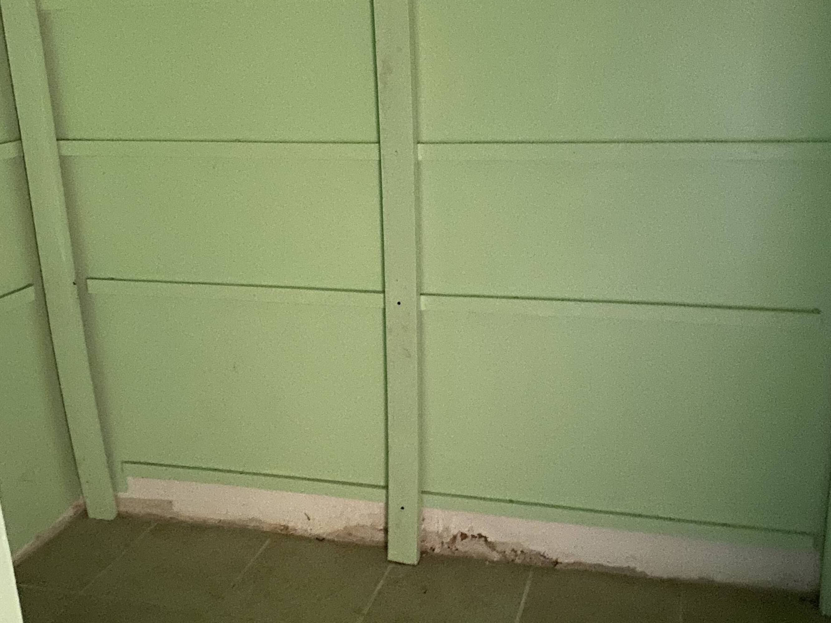 1058778