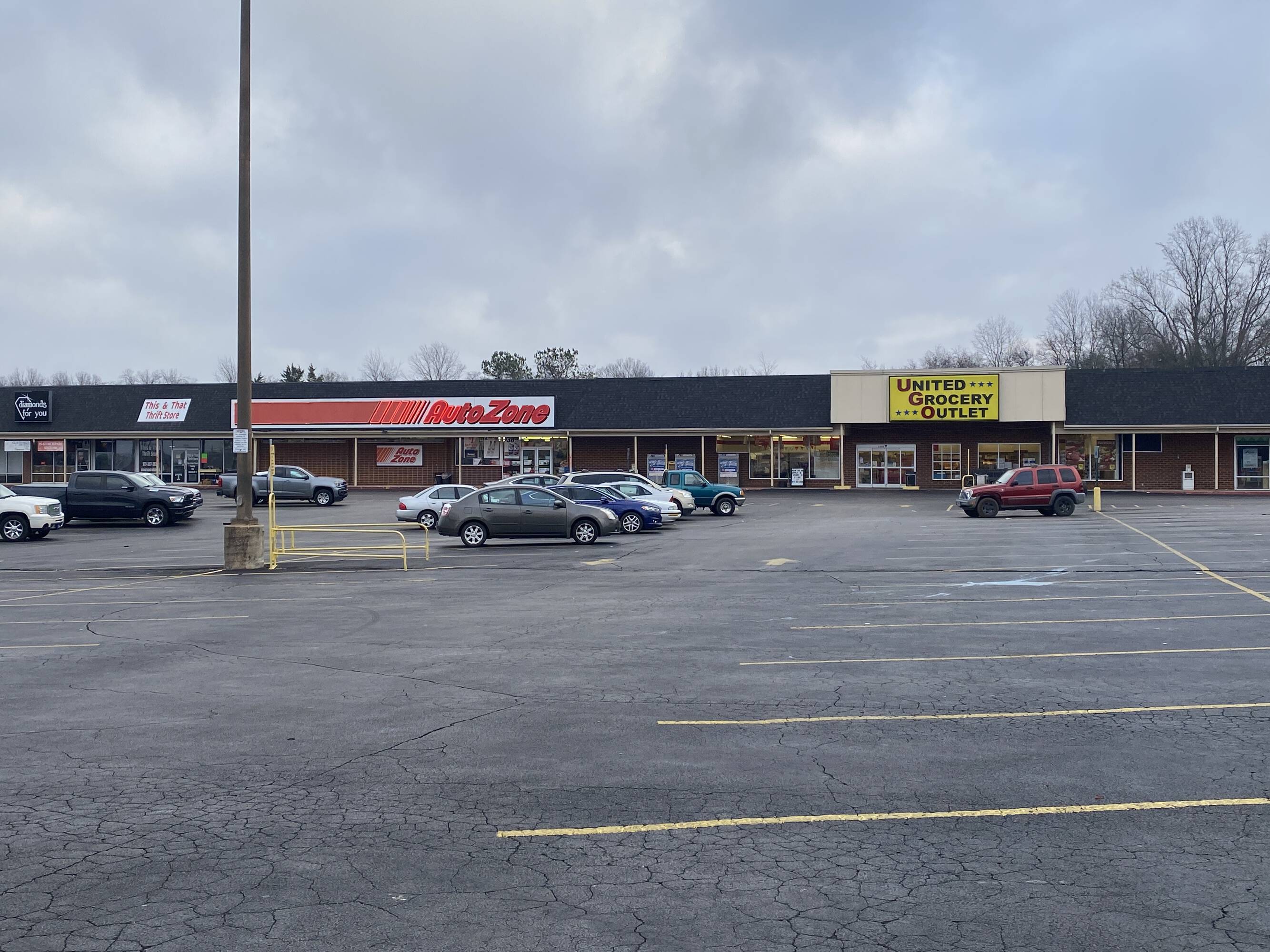 2130 Decherd Blvd, Decherd, TN 37324