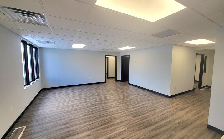 Pictures of Office property located at 7725 Broadway, Merrillville, IN 46410 for lease - image #1