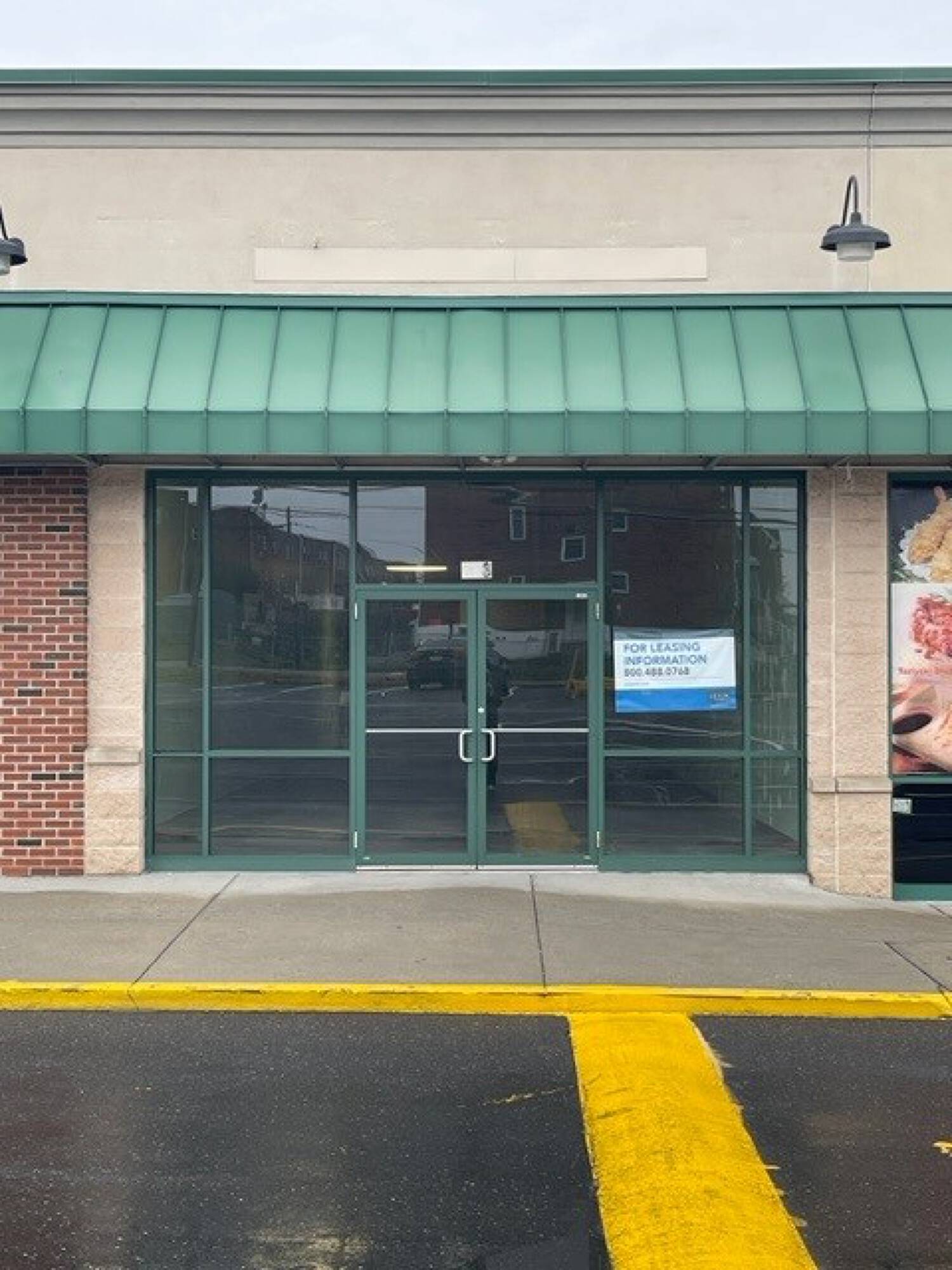 Curshoprite At Morrell Plaza 65 - liz0z9u
