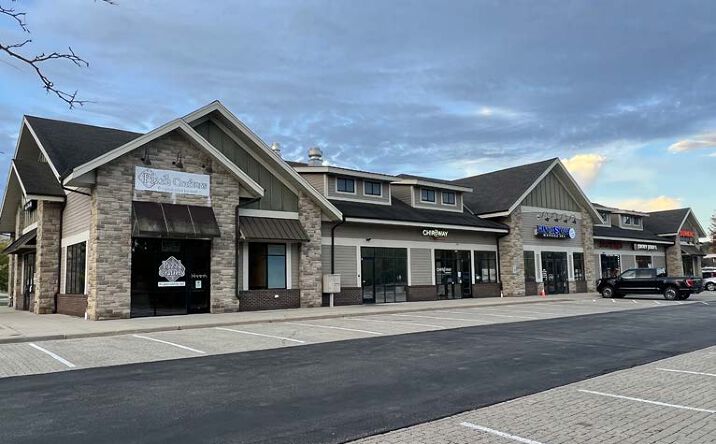 Pictures of Retail property located at NEC Pilgrim Rd. & Silver Spring Dr, Menomonee Falls, WI 53051 for lease - image #1