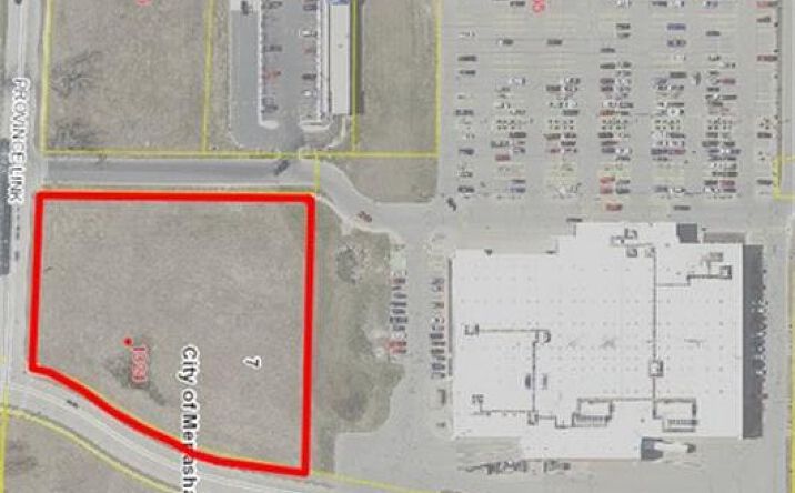 Pictures of Retail property located at 1324 Province Terrace, Menasha, WI 54952 for lease - image #1