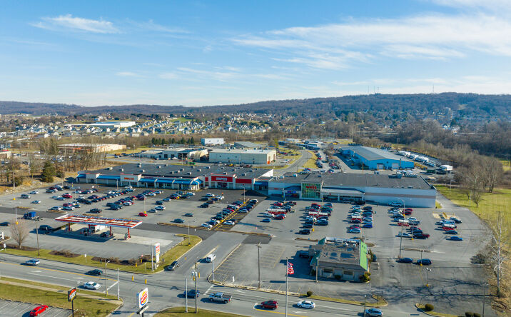 Pictures of Retail property located at 365 N Reading Rd, Ephrata, PA 17522 for lease - image #1