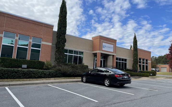 Pictures of Office property located at 5320 Highland Dr, Little Rock, AR 72223 for lease - image #1