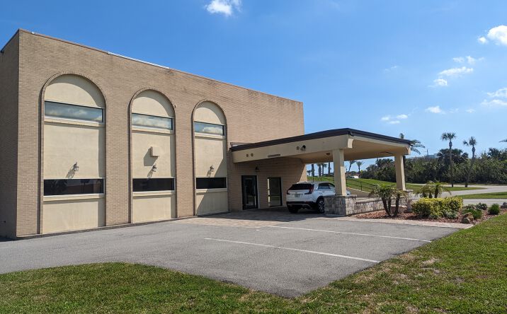 Pictures of Office property located at 1010 Ocean Shore Blvd, Ormond Beach, FL 32176 for lease - image #1