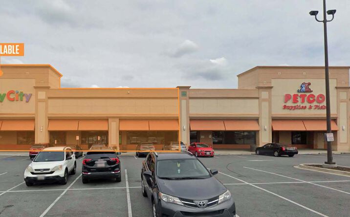 Pictures of Retail property located at 10317 Reisterstown Rd, Owings Mills, MD 21117 for lease - image #1