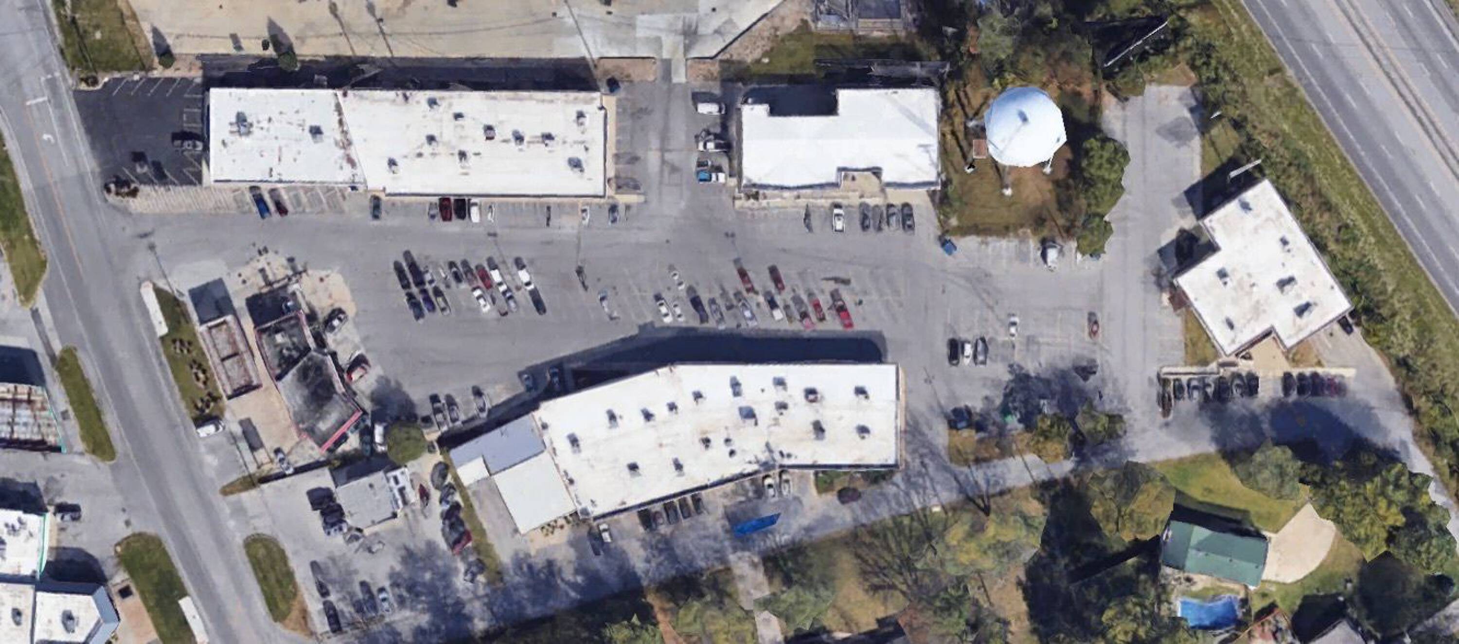 6500 NW Tower Dr, Platte Woods, MO 64151