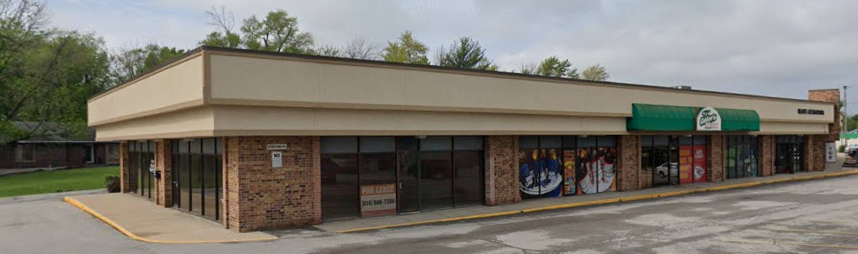 6500 NW Tower Dr, Platte Woods, MO 64151