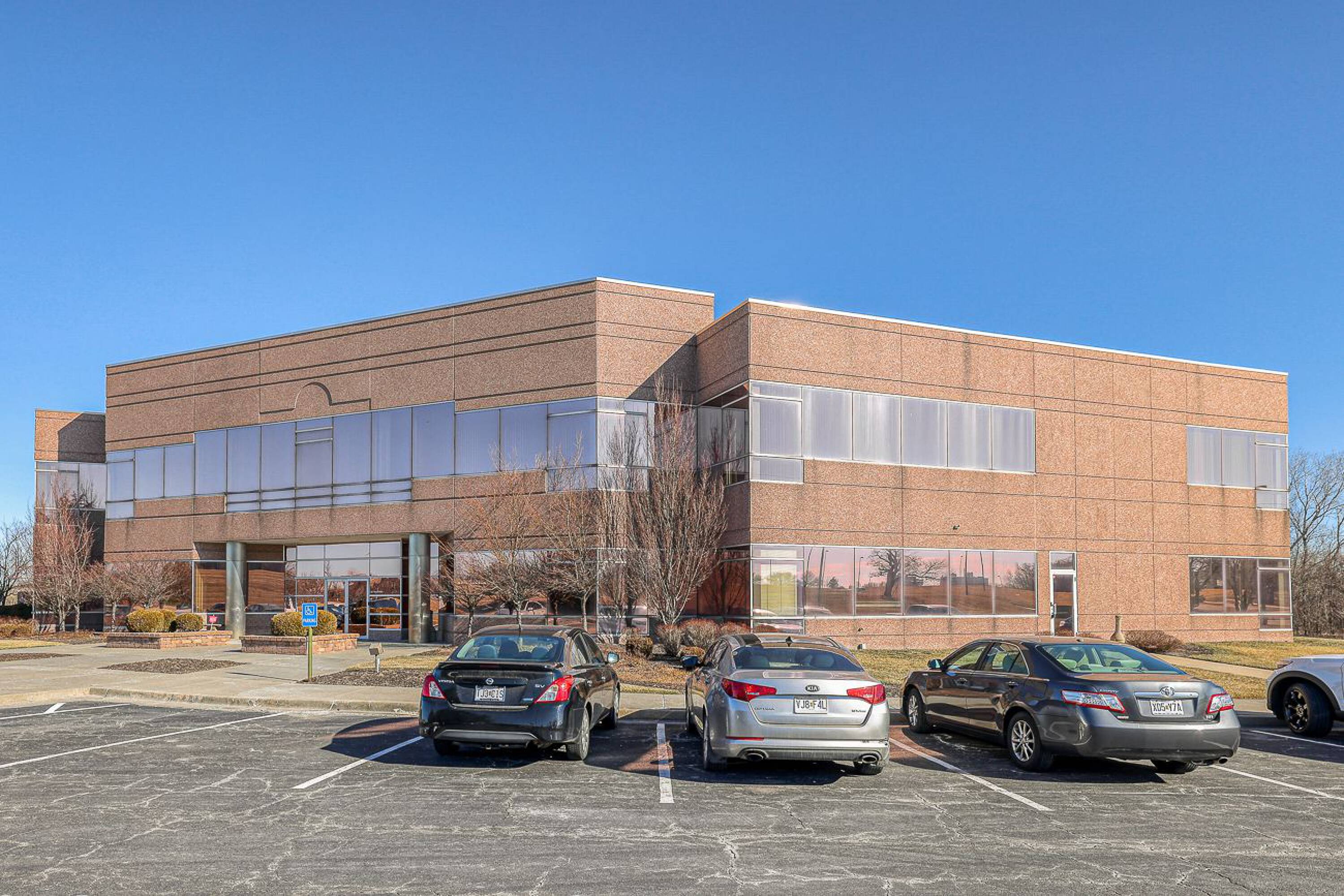 10502 n ambassador dr kansas city mo 64153 crexi