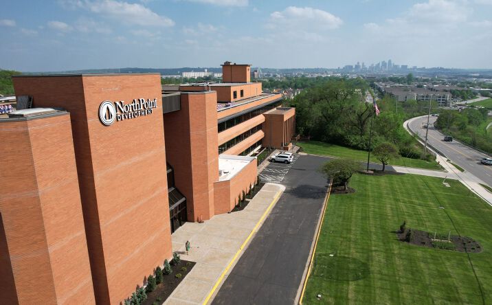 Pictures of Office property located at 3301-3315 North Oak Trafficway, Kansas City, MO 64116 for lease - image #1