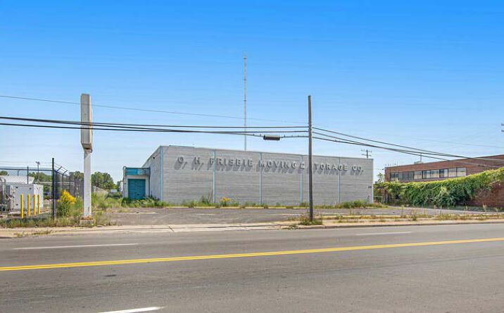 Pictures of Industrial property located at 14290 Schaefer Hwy, Detroit, MI 48227 for lease - image #1