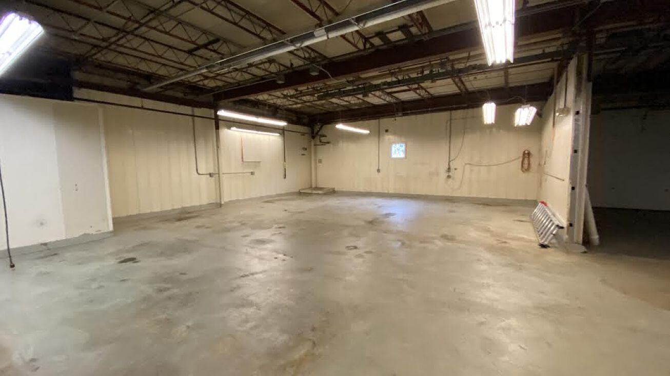 71 Pembroke Rd, Concord, NH 03301 Industrial Space for Lease 2800