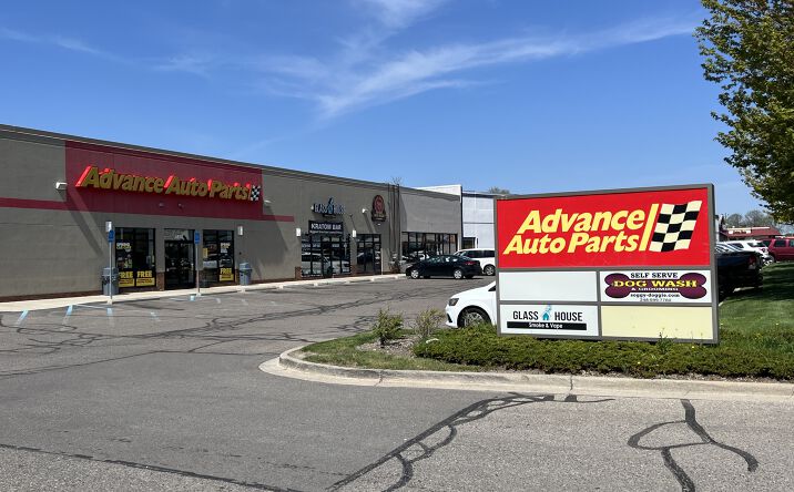 Pictures of Retail, Restaurant, Special Purpose property located at 4895 Dixie Hwy, Waterford Twp, MI 48329 for lease - image #1