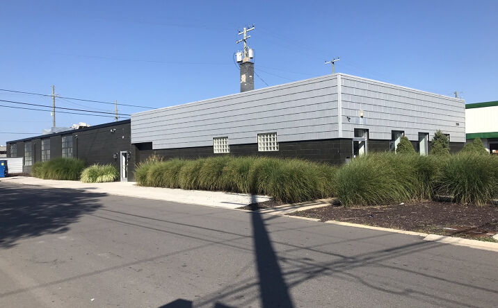 Pictures of Office property located at 2505 Hilton Rd, Ferndale, MI 48220 for lease - image #1