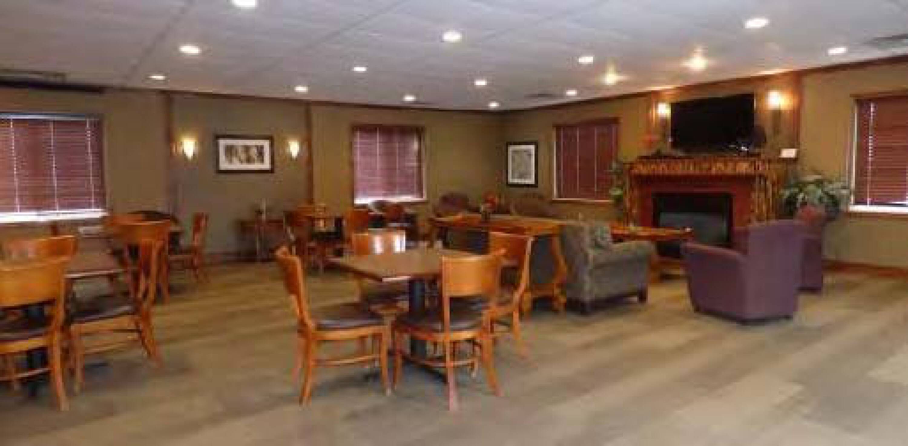 1500 McAndrews Rd W, Burnsville, MN 55337