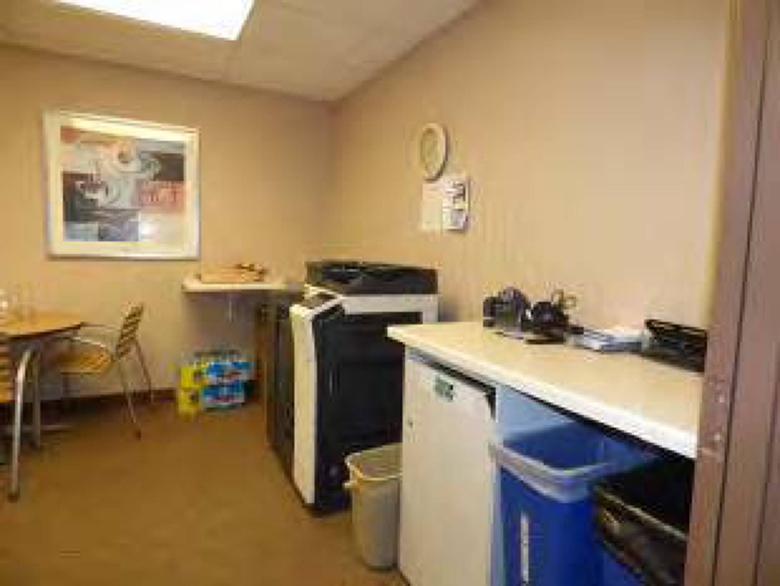 1500 McAndrews Rd W, Burnsville, MN 55337