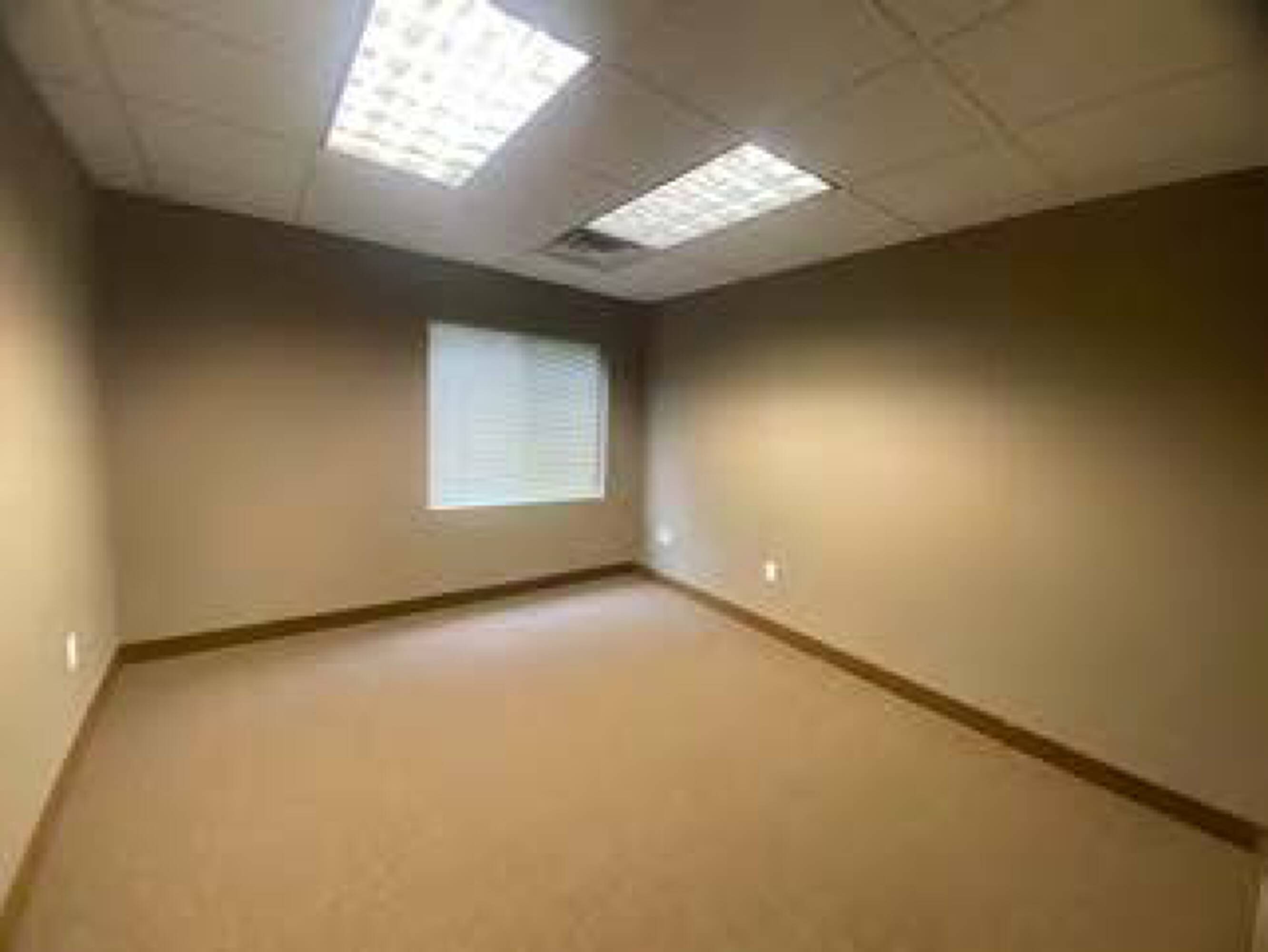 1500 McAndrews Rd W, Burnsville, MN 55337