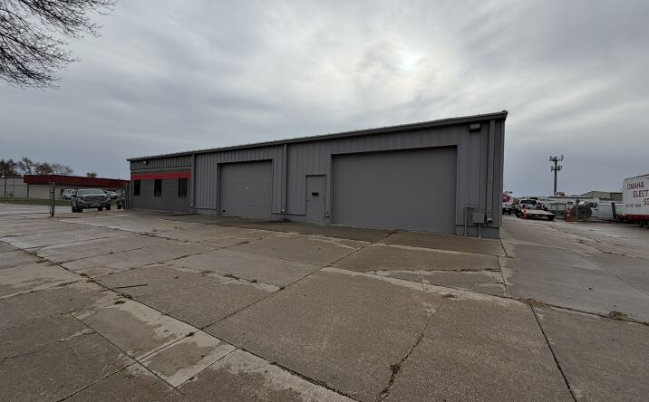 Pictures of Industrial property located at 4438 S 139th St, Omaha, NE 68137 for lease - image #1