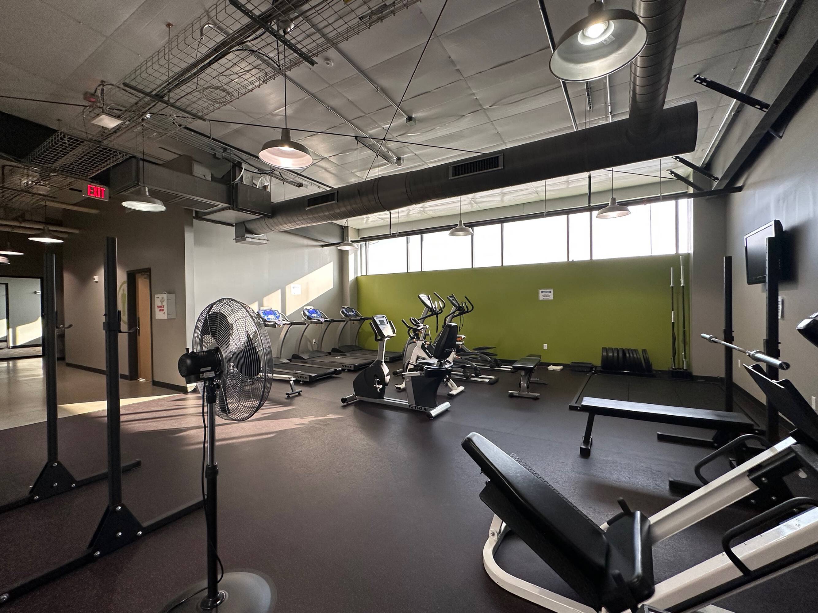 100 W Millport Rd, Lititz, PA 17543