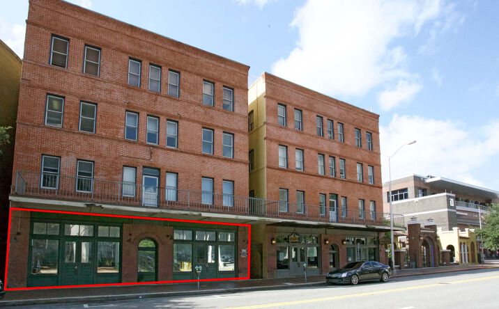 Pictures of Retail property located at 28-44 West Central Blvd, Orlando, FL 32801 for lease - image #1